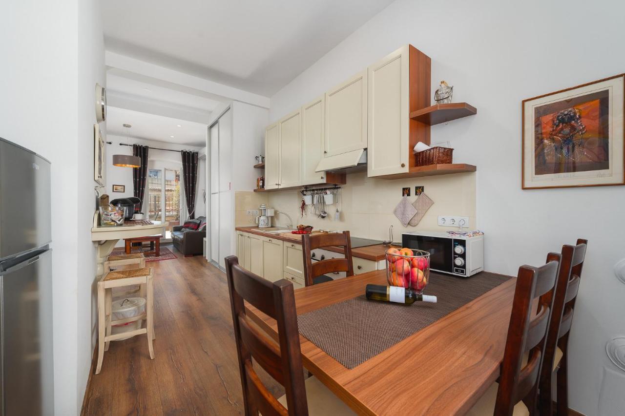 Apartment Nina Porec Bagian luar foto