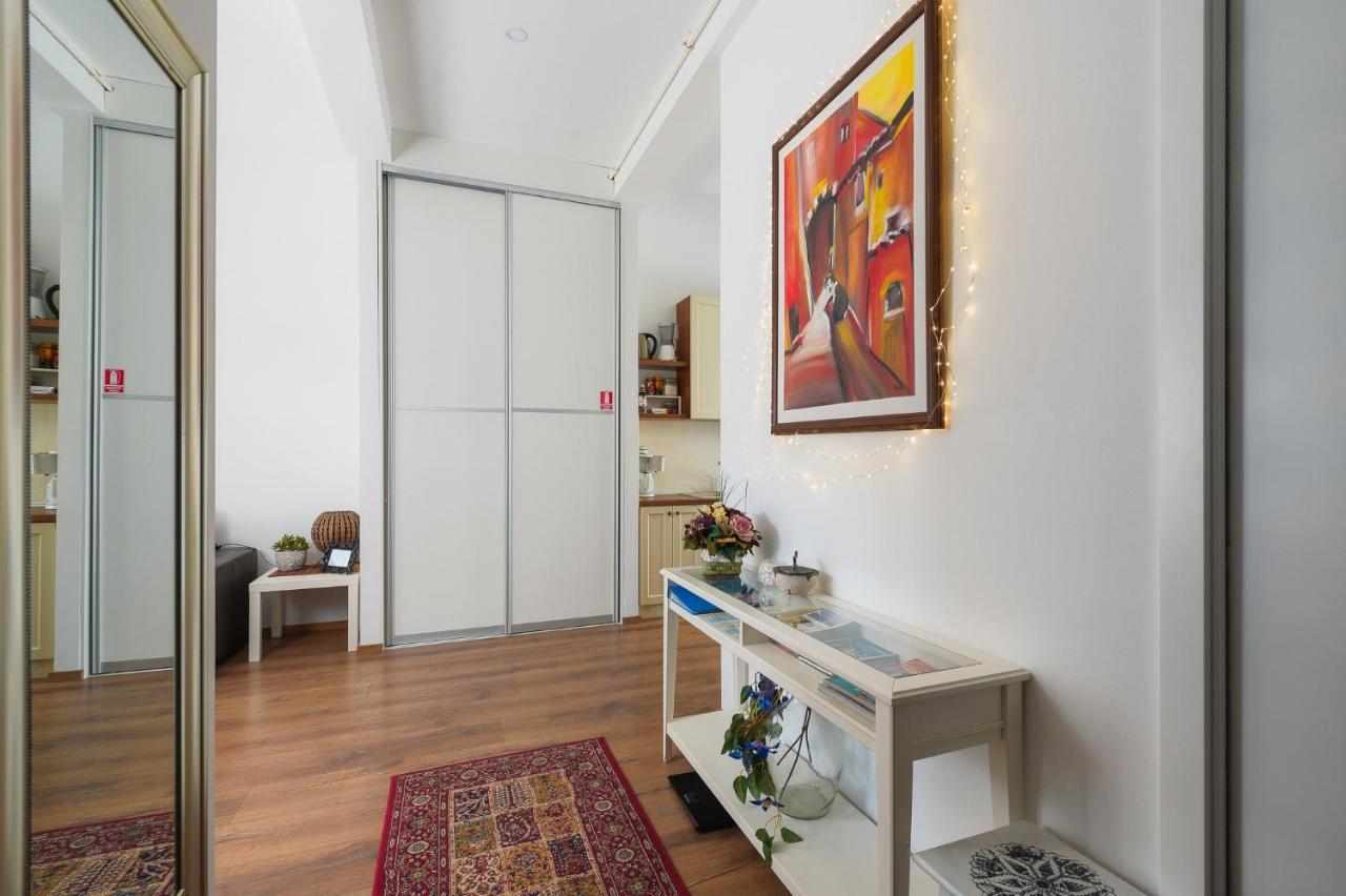 Apartment Nina Porec Bagian luar foto